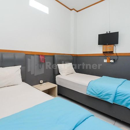 Ian Hotel Jaksa Mitra Reddoorz جاكرتا المظهر الخارجي الصورة