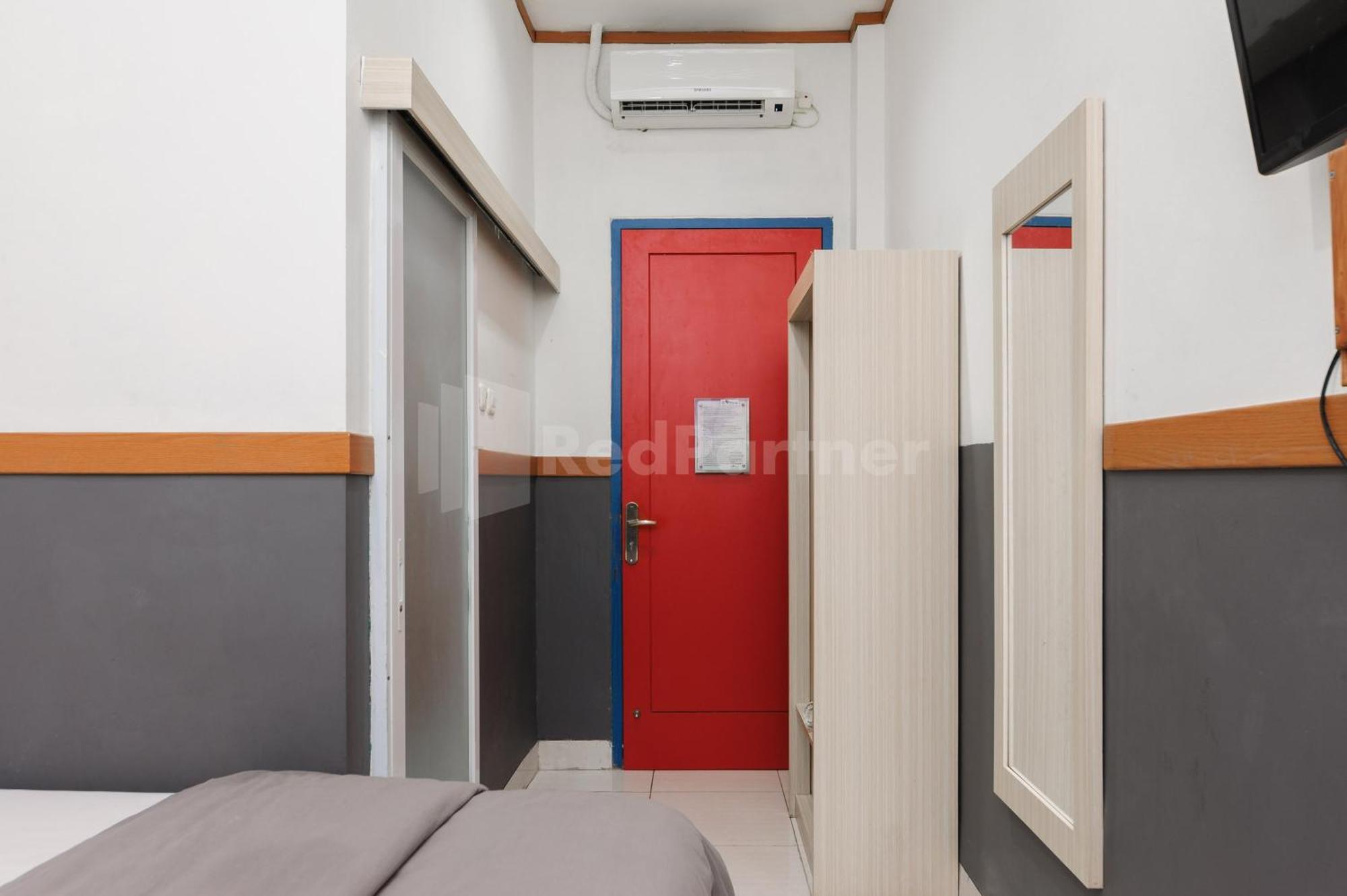 Ian Hotel Jaksa Mitra Reddoorz جاكرتا المظهر الخارجي الصورة